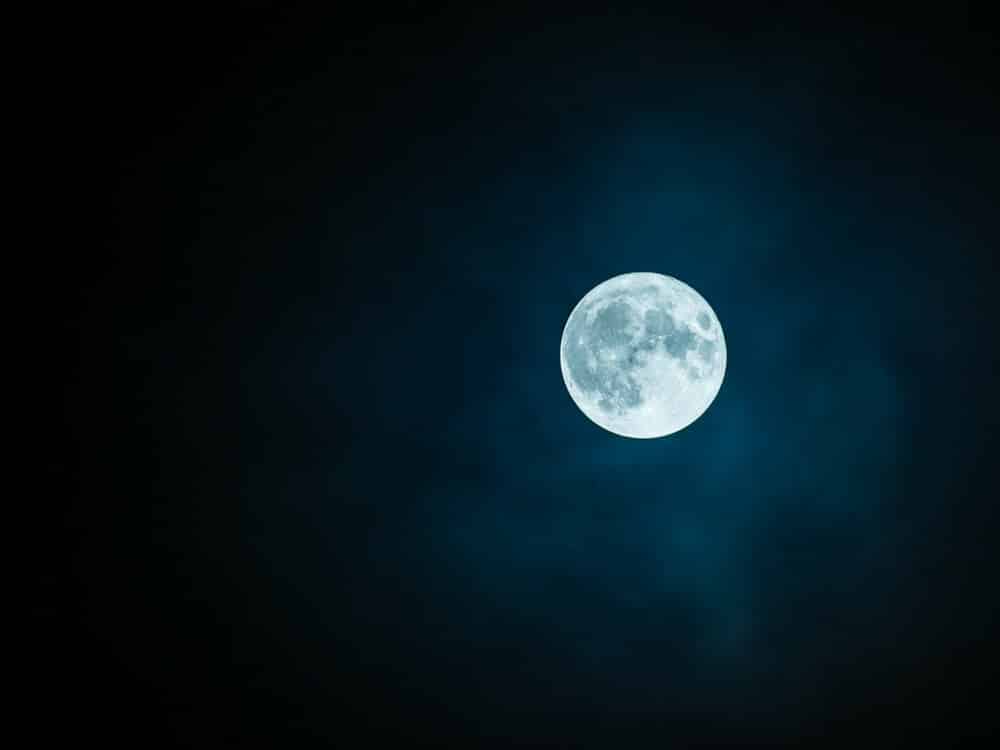 C&rsquo;est la nuit [Ann]